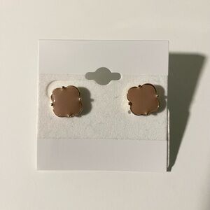 Elegant Gold and Mauve Flower Earrings